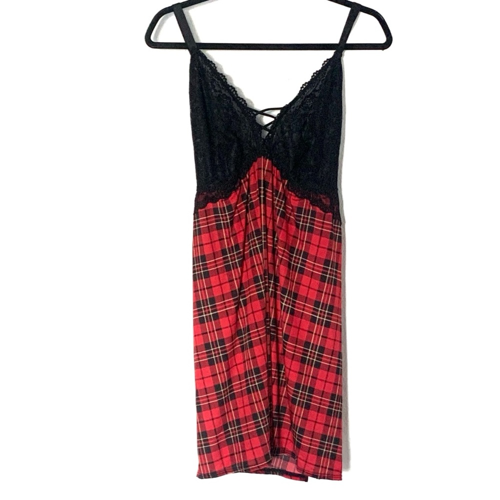 Torrid Women’s Size 3/22-24 Black & Red Plaid Lace Trim Chemise Babydoll Nighty